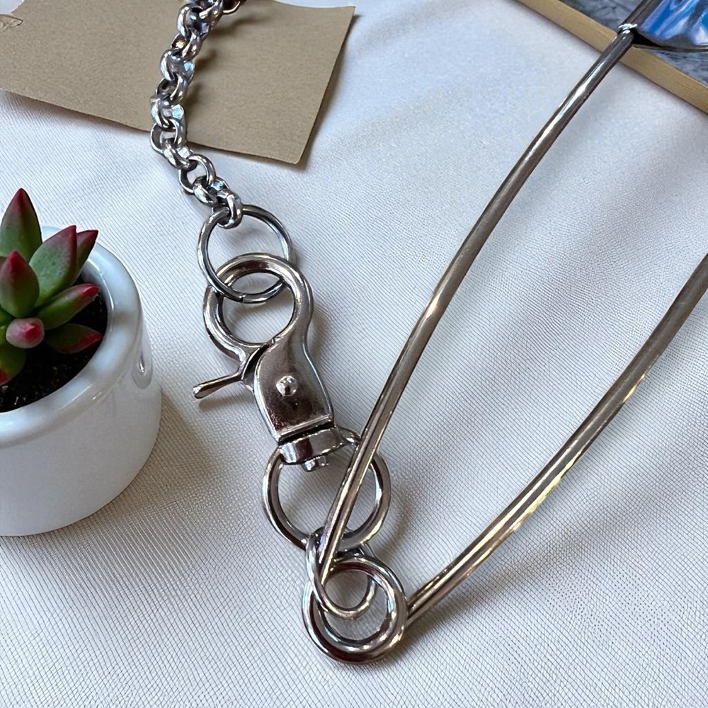 Silver toned Stainless Steel Chain with XL Safety Pin Pendant - Picture 11 of 17